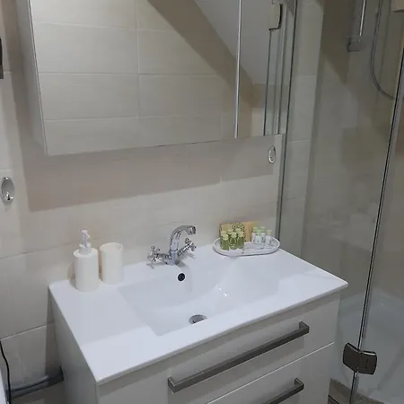 Manono Appartamento *